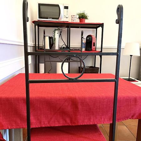 Residenza Chiaia Bed & Breakfast Napoli Bagian luar foto
